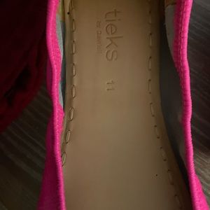 Tieks like new ! Size 11 ! Pretty Pink Neon !